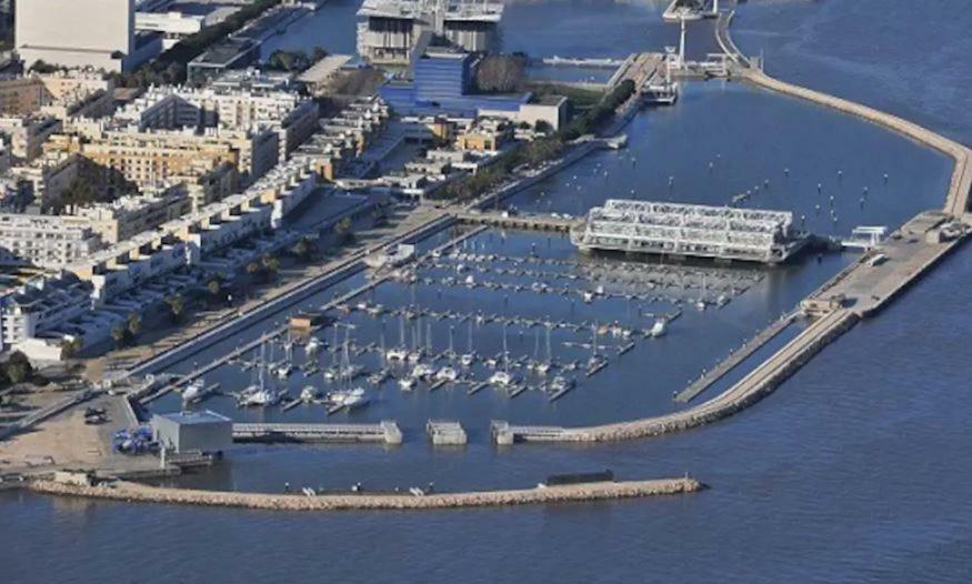 فندق Beautiful And Magnific Yacht Lisboa المظهر الخارجي الصورة