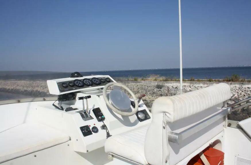 فندق Beautiful And Magnific Yacht Lisboa المظهر الخارجي الصورة