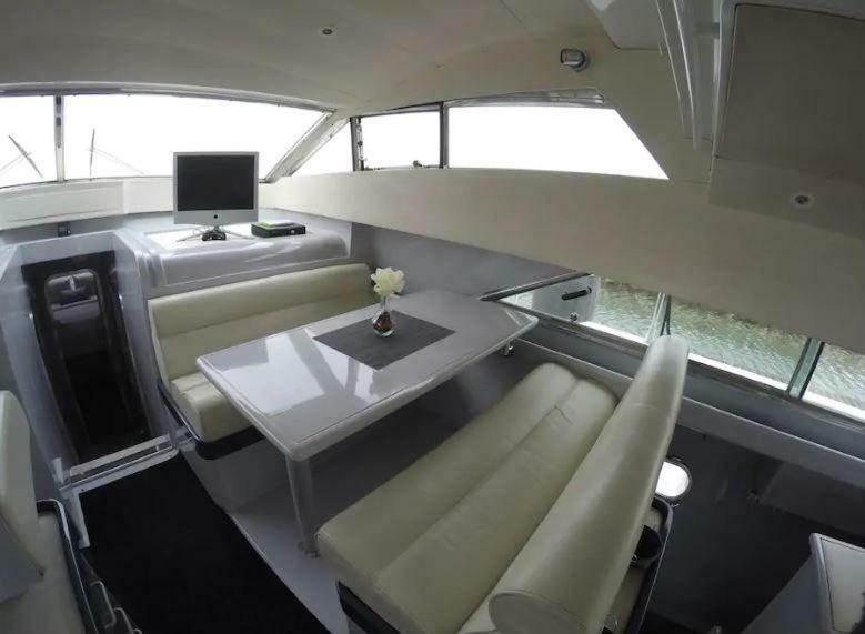 فندق Beautiful And Magnific Yacht Lisboa المظهر الخارجي الصورة